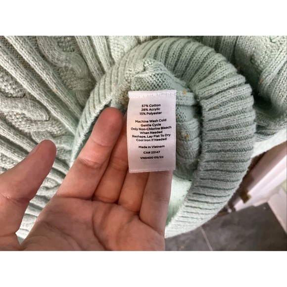 Talbots Women’s Large Sweater Green Turtleneck Cable Knit Cabin Cozy - Picture 4 of 6